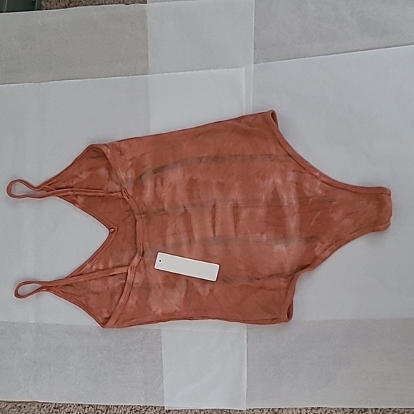 NWT Olivaceous Boho Small Rust Tie Dye Bodysuit - Picture 8 of 11